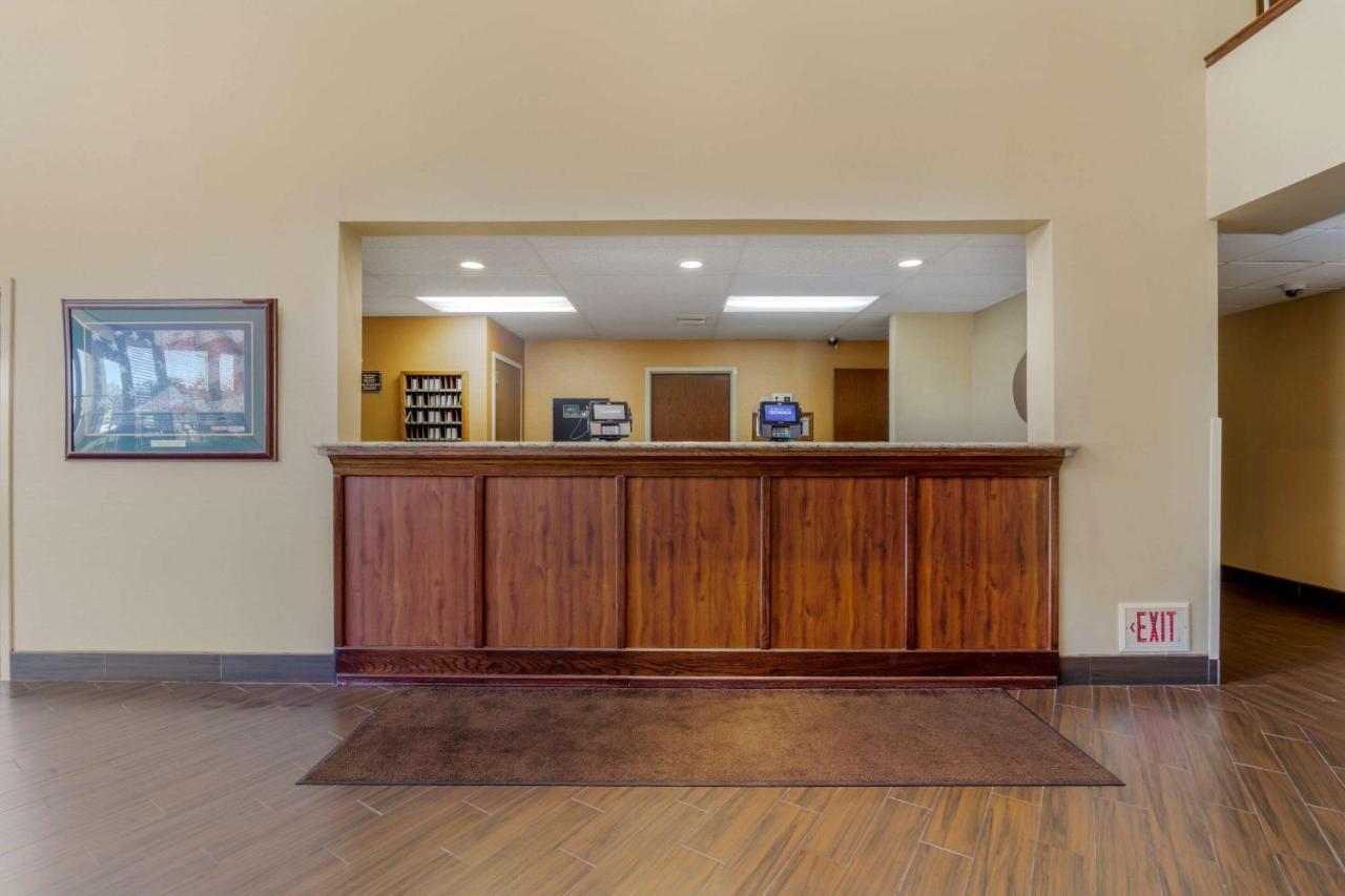 Comfort Inn Bismarck Exterior photo