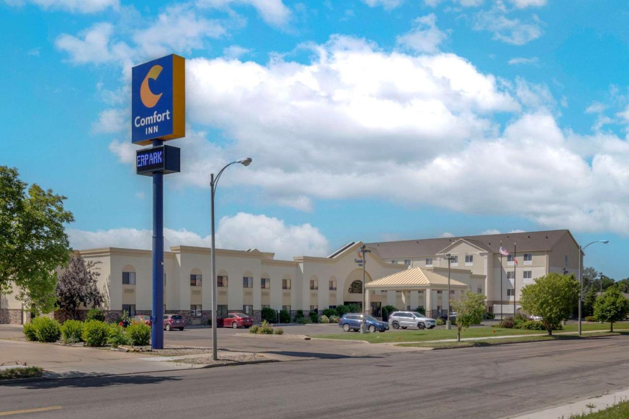 Comfort Inn Bismarck Exterior photo