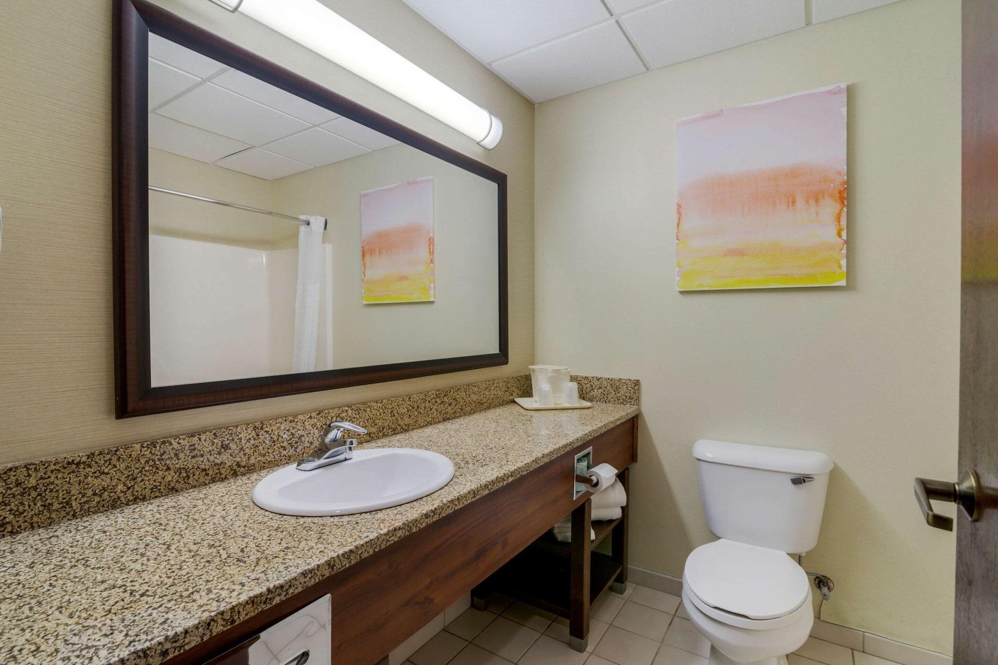 Comfort Inn Bismarck Exterior photo