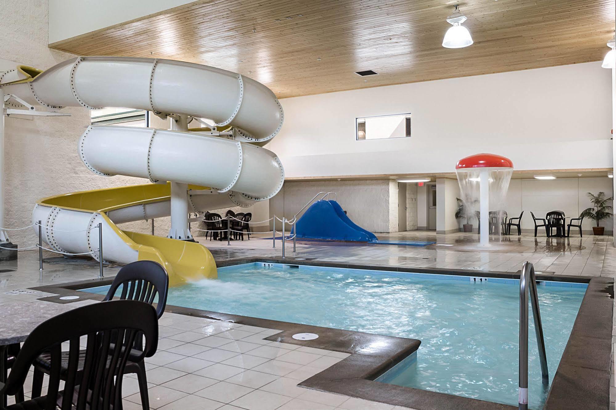 Comfort Inn Bismarck Exterior photo